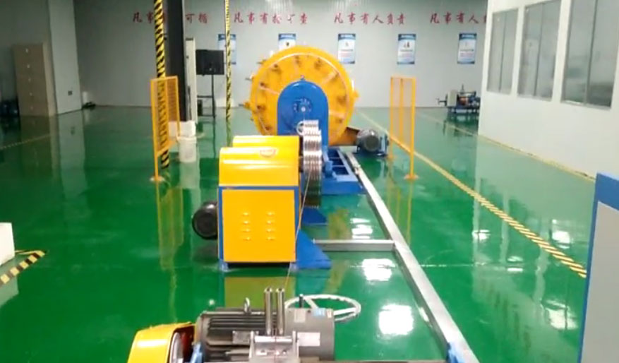 安裝在成都西南電工器材有限公司 籠絞機LJ355-500-7+12型試機現(xiàn)場