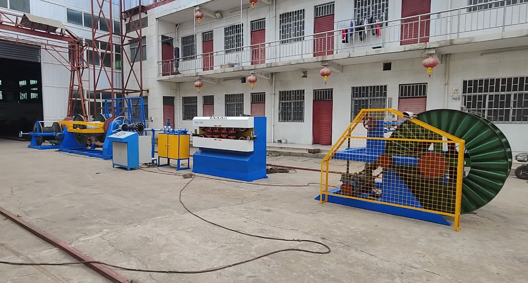 高速弓形單絞機(jī)GDJ1250/1600型 試機(jī)現(xiàn)場(chǎng)