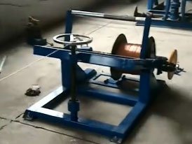 安裝在東魯欣電纜有限公司 升降式復(fù)繞變頻計米機(jī)組SFB630-630型一套生產(chǎn)現(xiàn)場