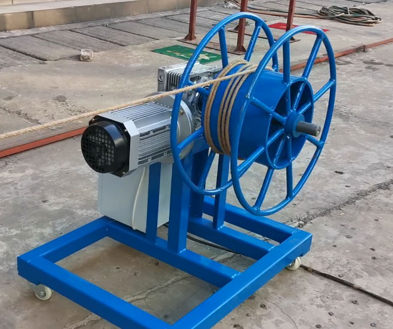 卷繞機(jī)JR600型試機(jī)現(xiàn)場